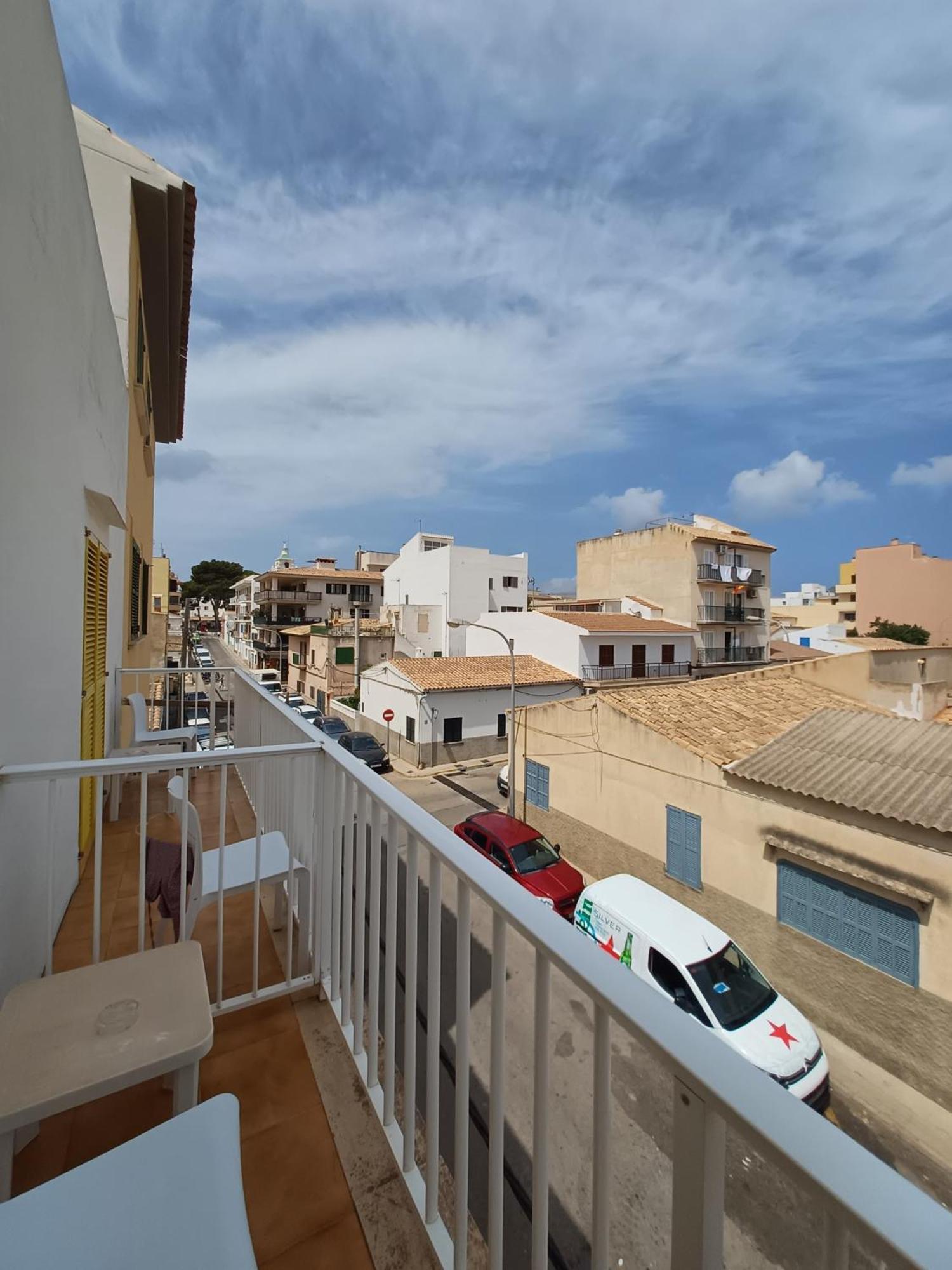 Hostal Cala Ratjada Exterior photo
